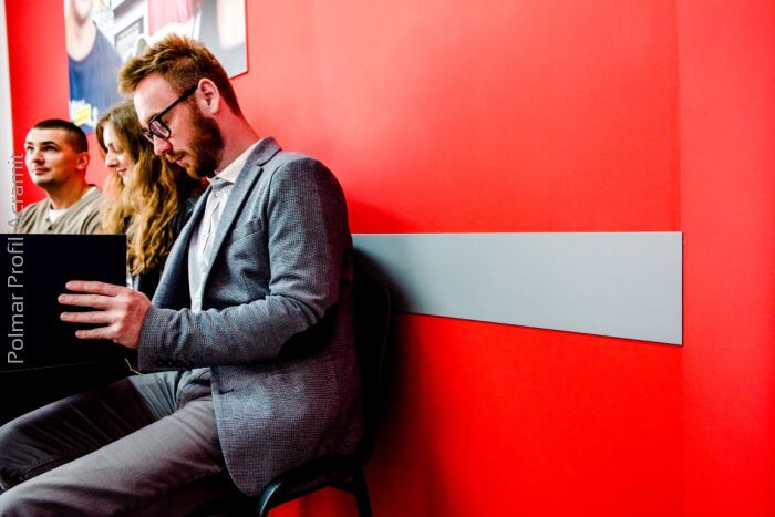 Zabezpieczenie ścian w budynkach użyteczności publicznej